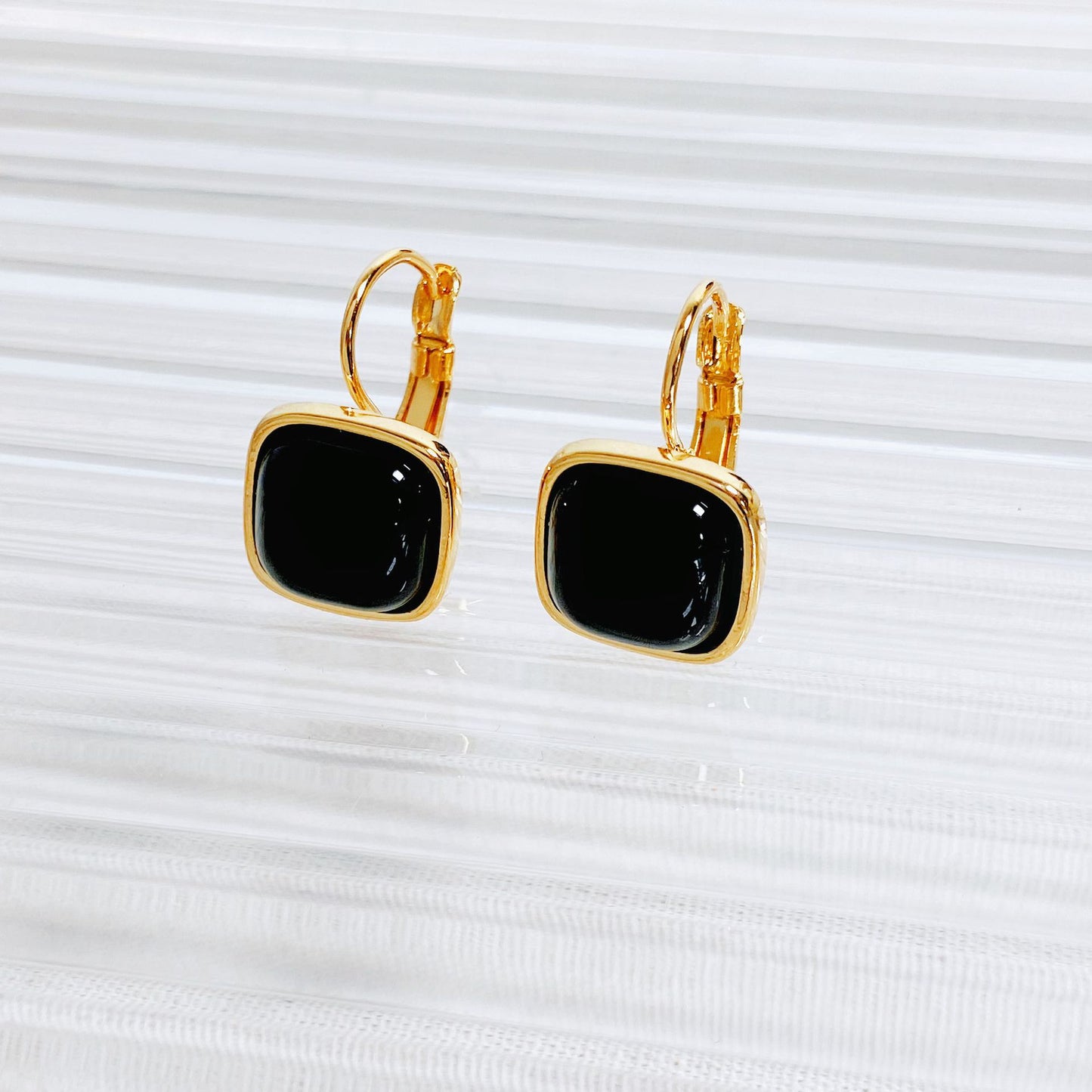 Retro Square Small Dripping Simple Graceful Commuter Design Earrings