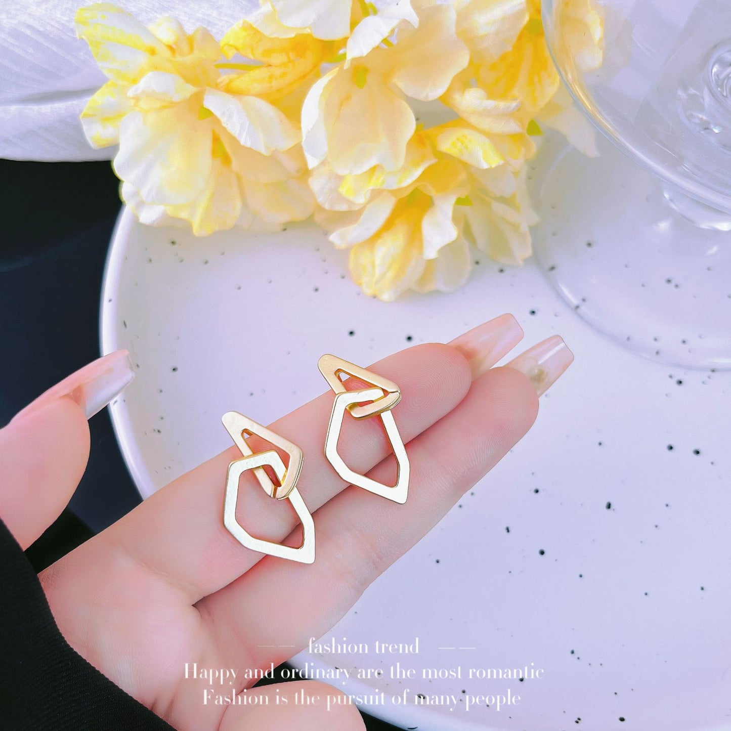 Matte Gold Irregular Female Sier Needle Cold Earrings