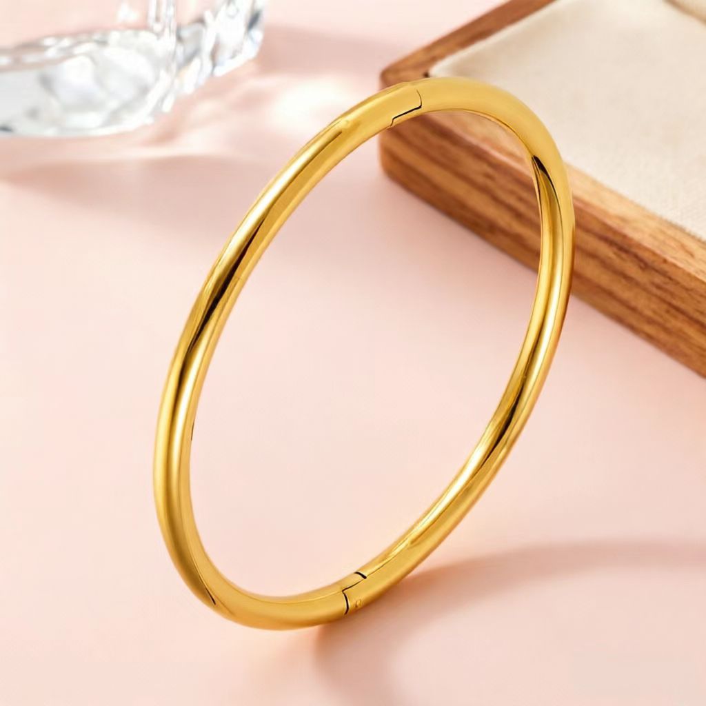 Fashion Style Glossy Simple Titanium Steel Buckle Female Everyday Joker Bracelet