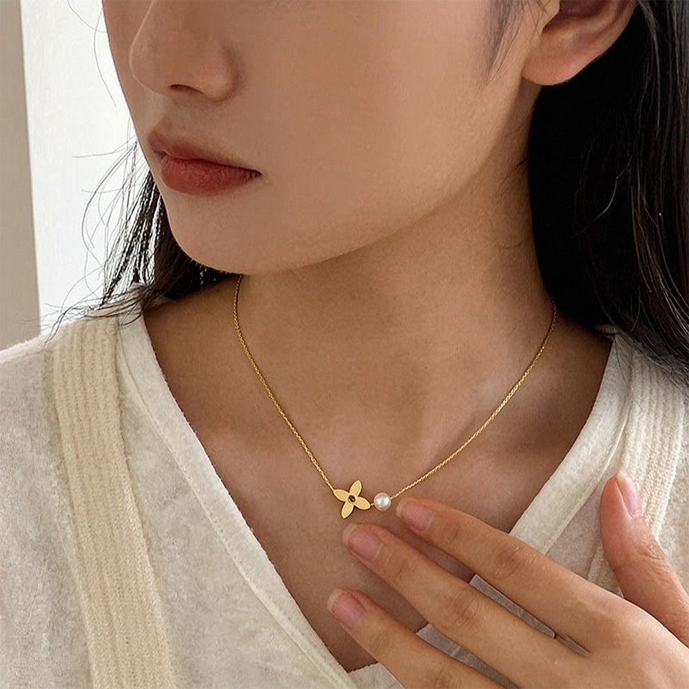 Women's Entry Lux Exquisite Niche Clavicle Chain Necklaces