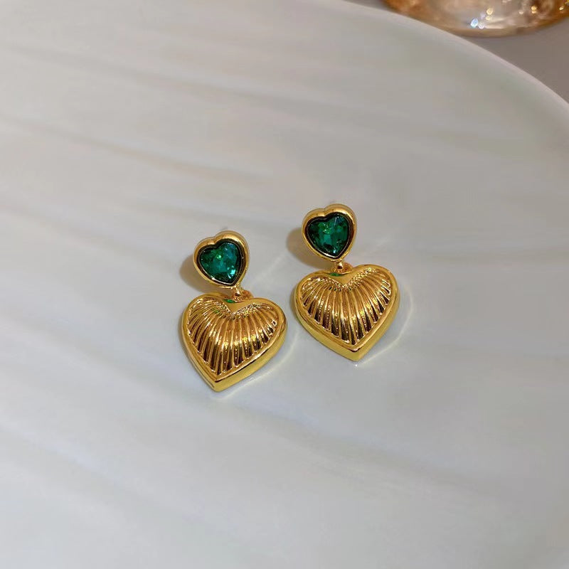 Light Luxury Minority Design Sense Trendy Three-dimensional Shell Pattern Fashionable Earrings