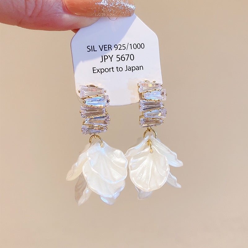 Diamond Grenadine Flower Tassel Sweet Fresh Earrings