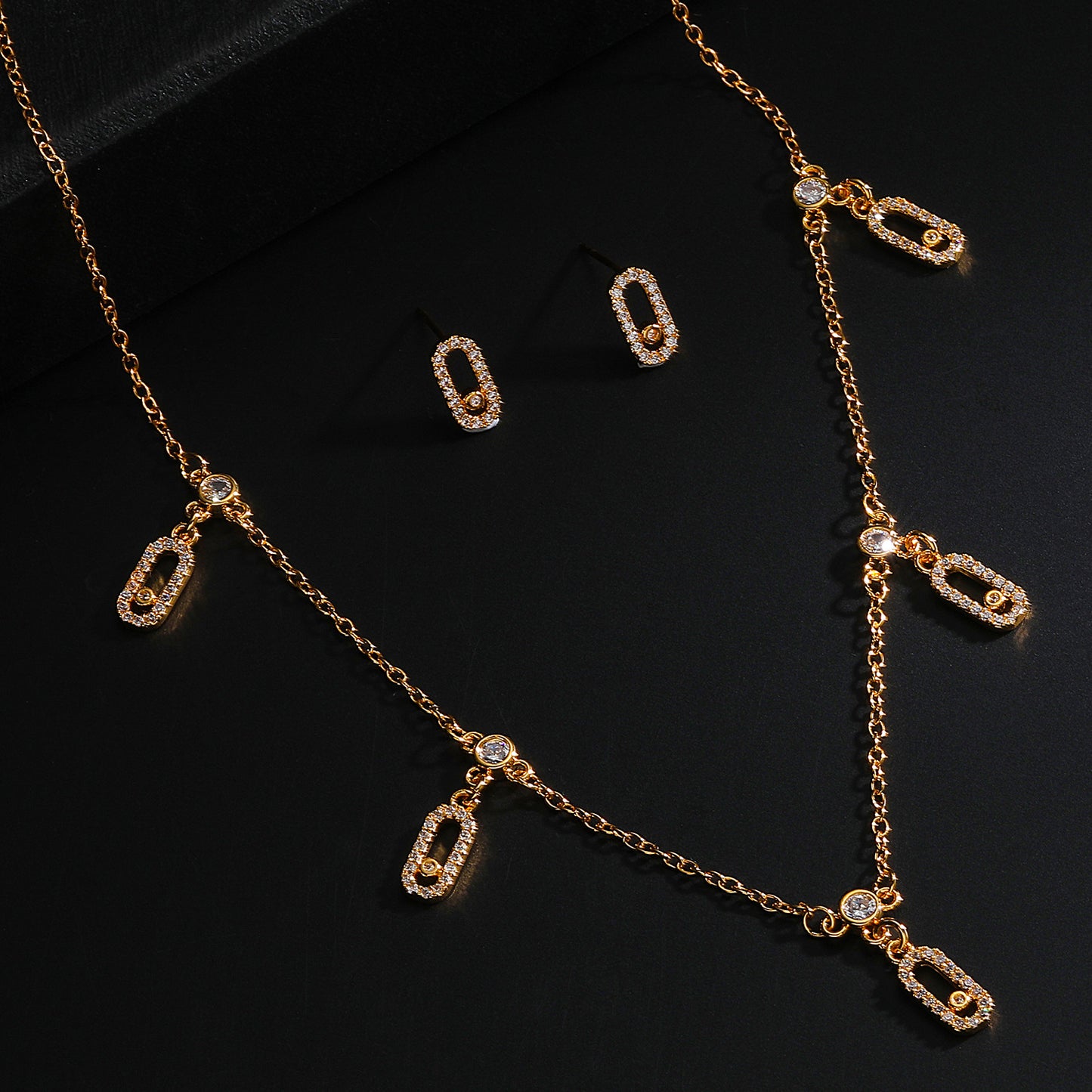 High-grade Full Diamond Five Sliding Clavicle Jewelry Set
