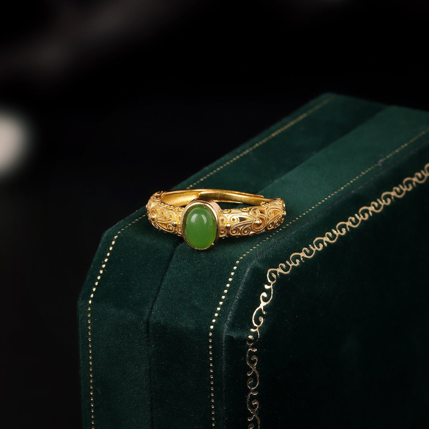 Women's Imitation Jade Egg Noodles Antique Temperament Rings