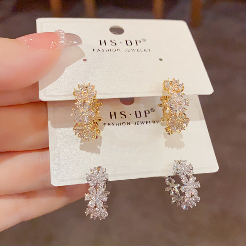 Fashion Refined Zircon Flower Clips Niche Ear Buckle