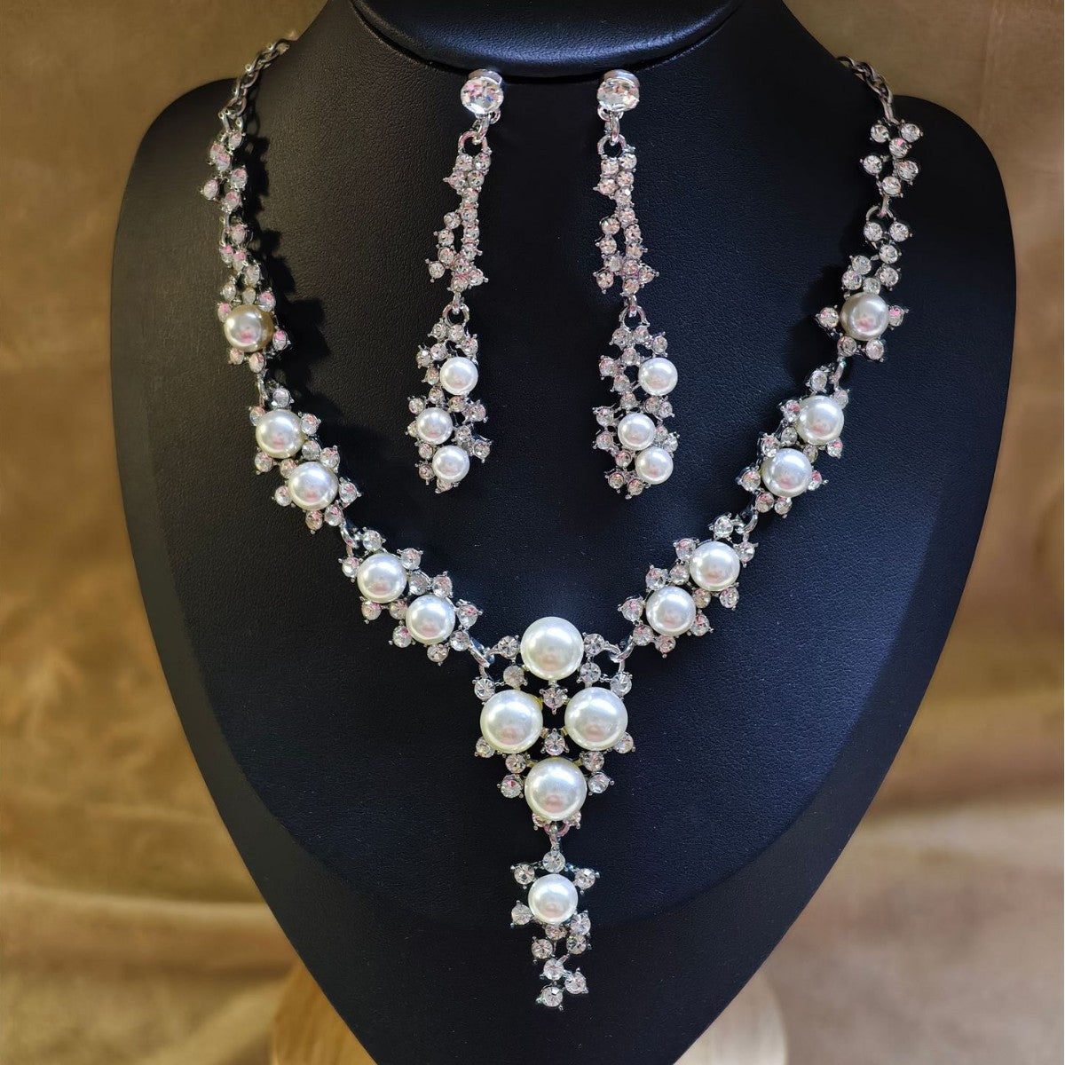 Women's Pearl Light Luxury Minority Bride Formal Dress Clavicle Chain Jewelry Set