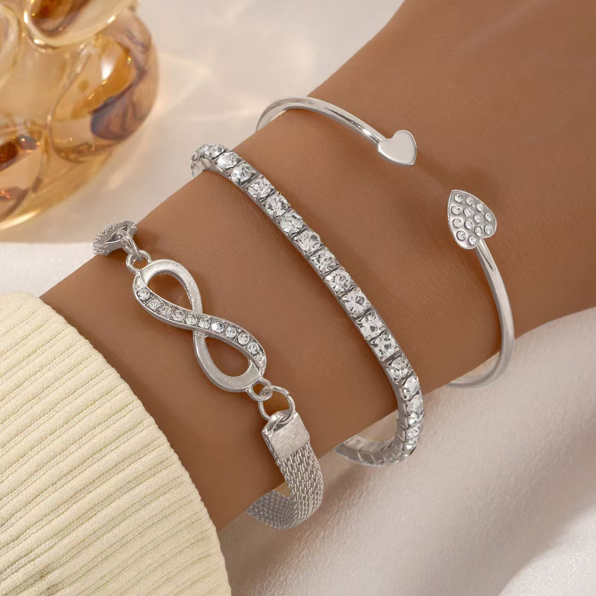 Women's Diamond Heart Alloy Niche High Sense Bracelet