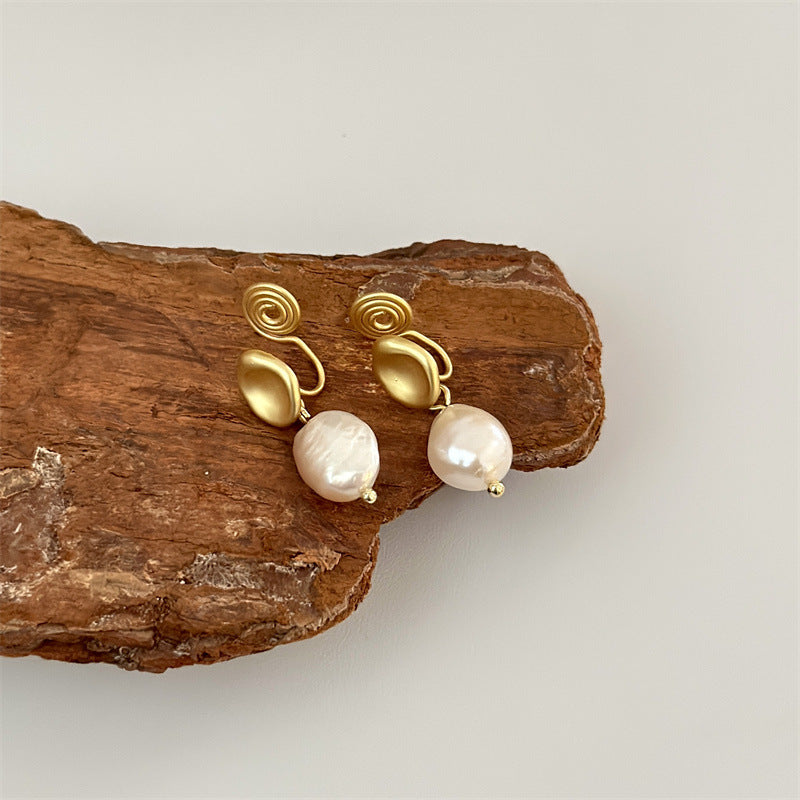 Clip Female Mild Luxury Retro Simple High-grade Matte Earrings