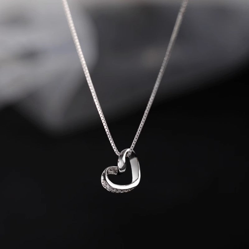 Women's Luxury Minority Design High-grade Heart-shaped Collarbone Gifts For Necklaces