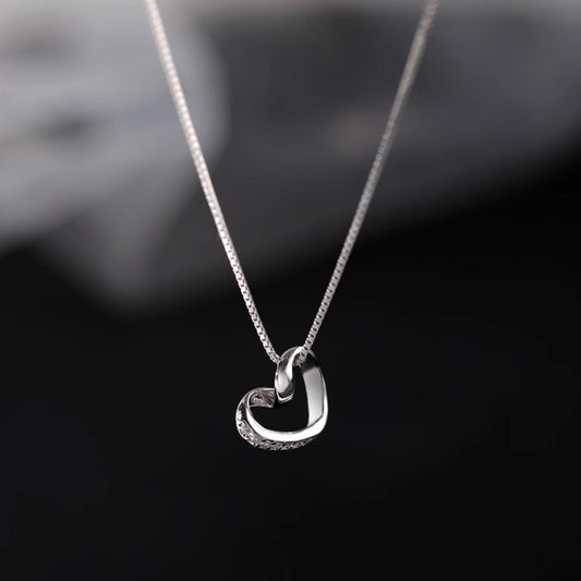 Women's Luxury Minority Design High-grade Heart-shaped Collarbone Gifts For Necklaces