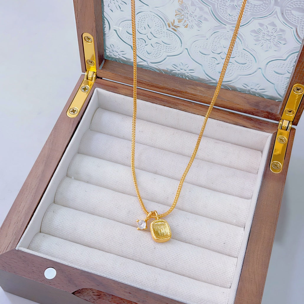 Ginkgo Leaf Variety Retro Affordable Luxury Fashion Design Necklace