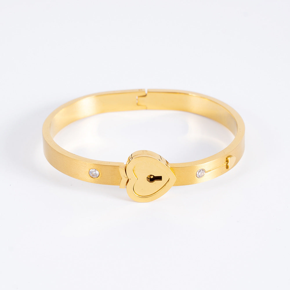 Hot Style Couple Heart Lock Fashion Titanium Bracelets