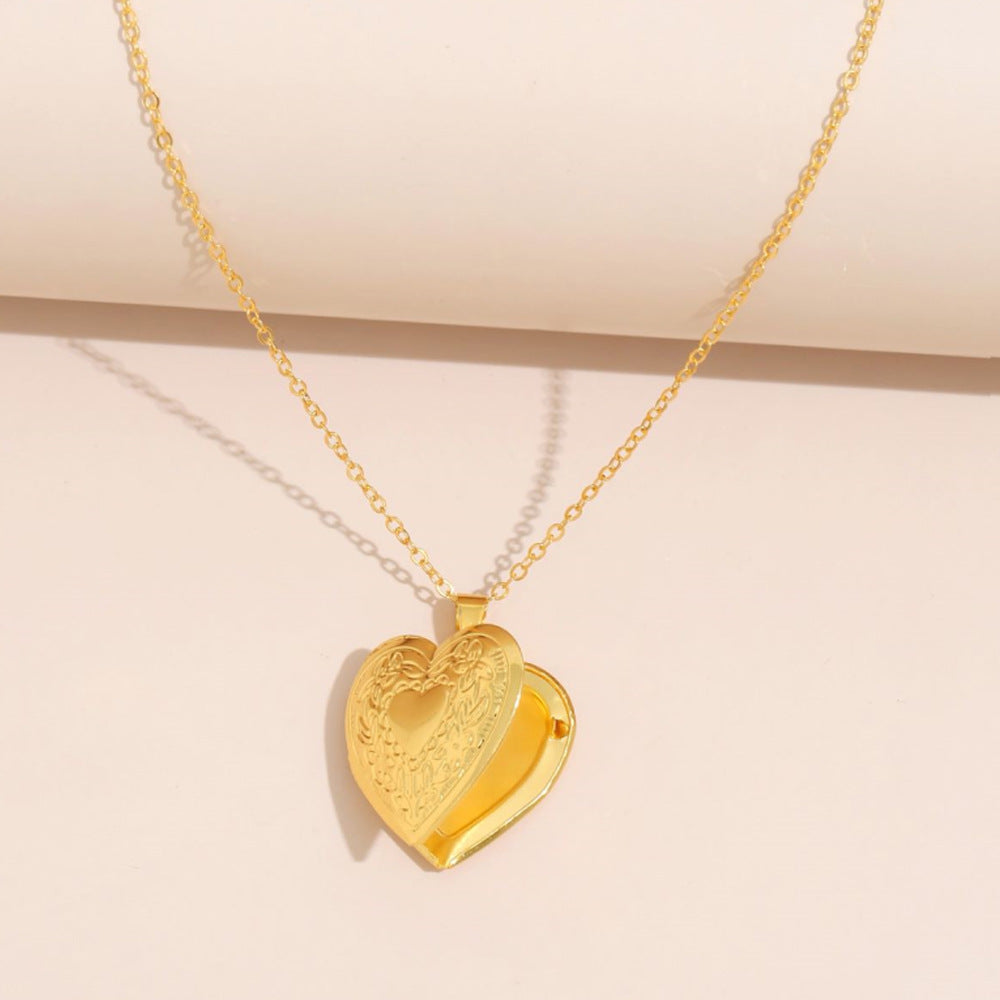 Fashion Heart-shaped Box Metal Mother's Day Necklace
