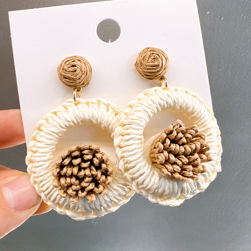 Style Seaside Vacation Exaggerated Wear Unique Straw Flower Round Design Earrings
