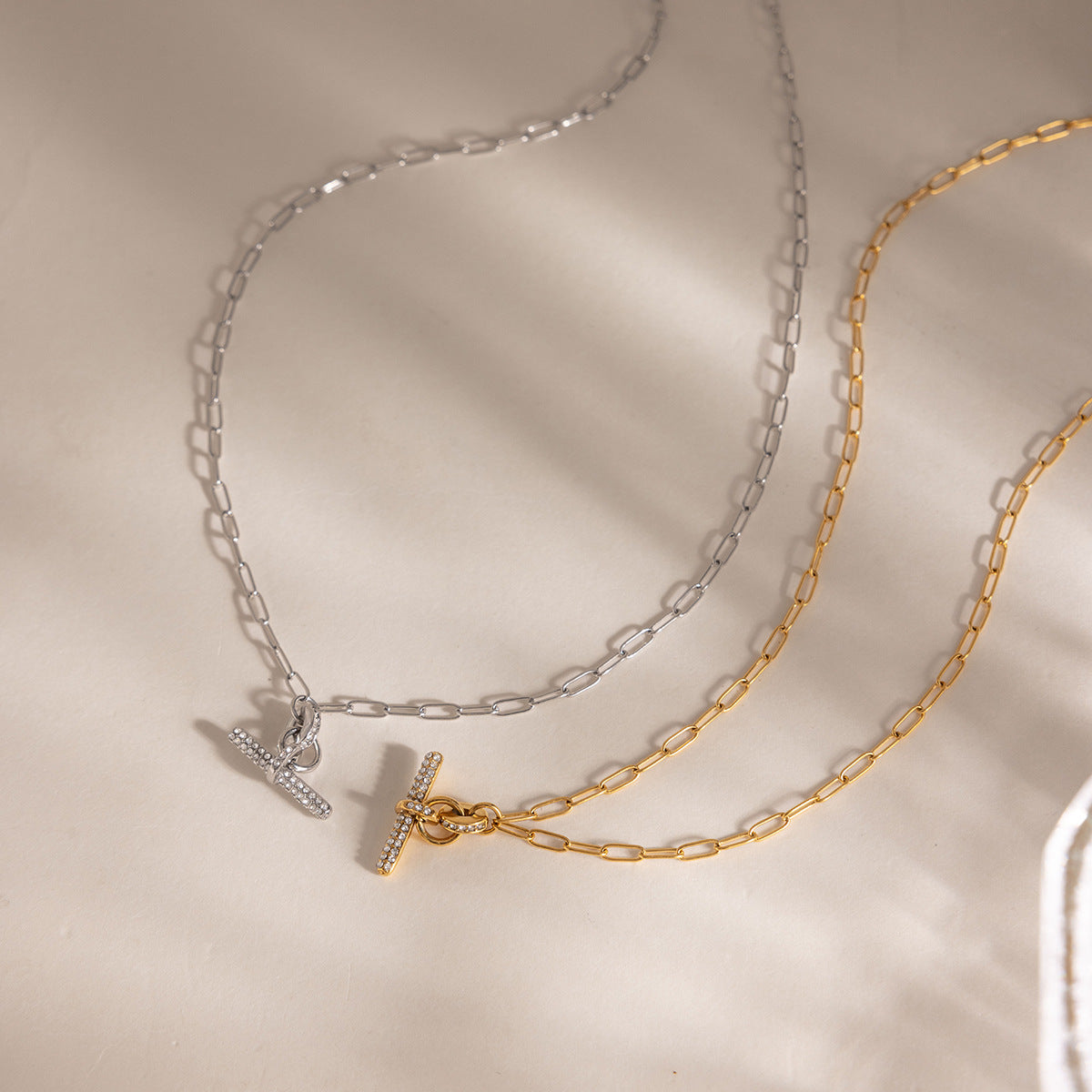 Women's Classic Wind White Rhinestone Stainless Steel Necklace