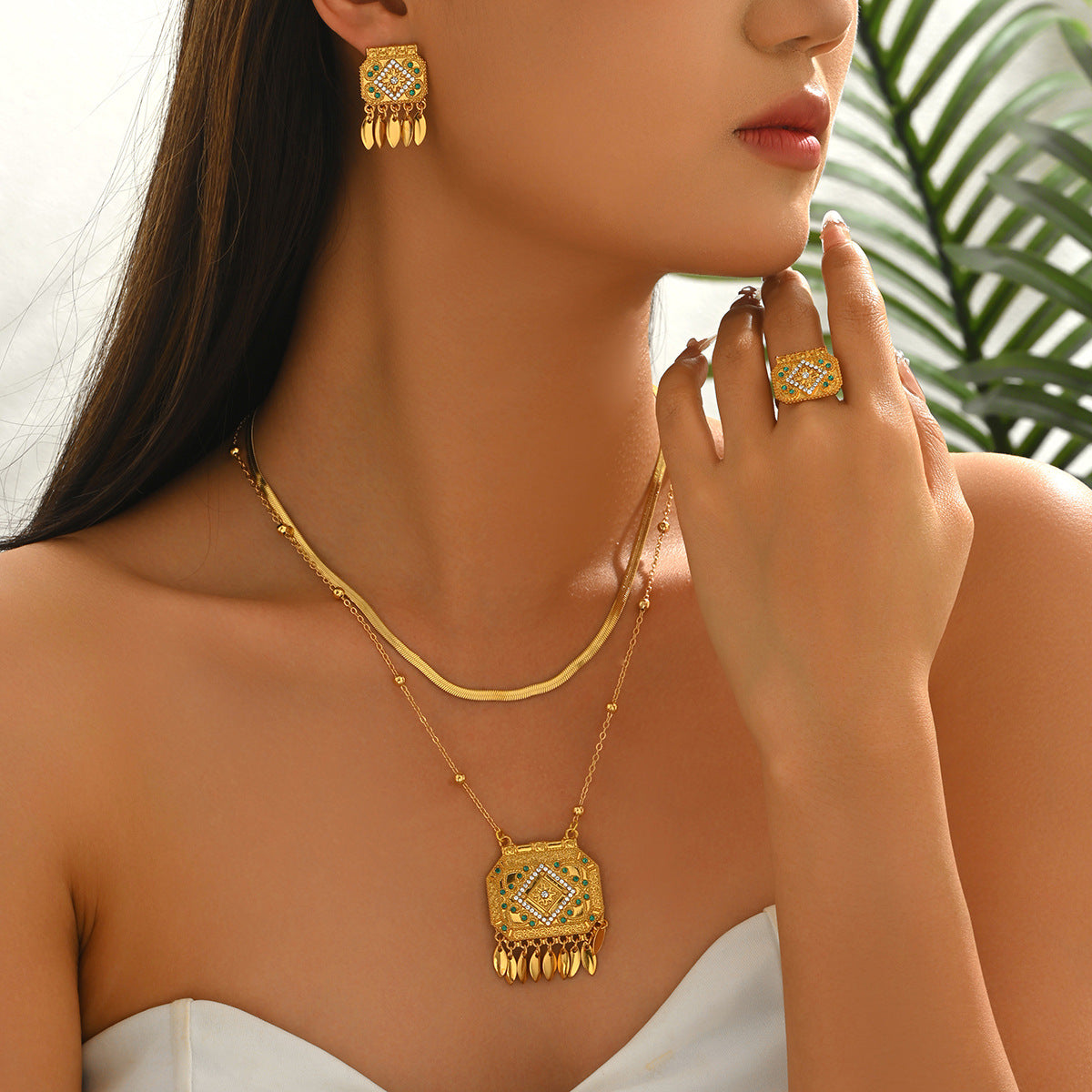 Light Luxury Simple Palace Style Metal Square Earrings
