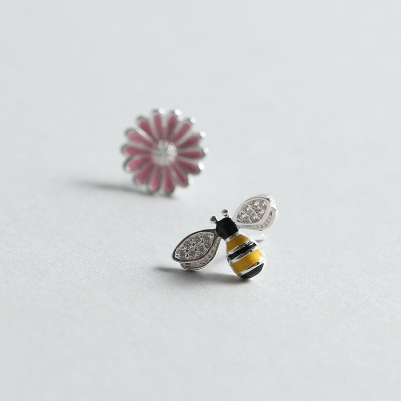 Bee Flower Female Fashion Honey Picking Cute Earrings
