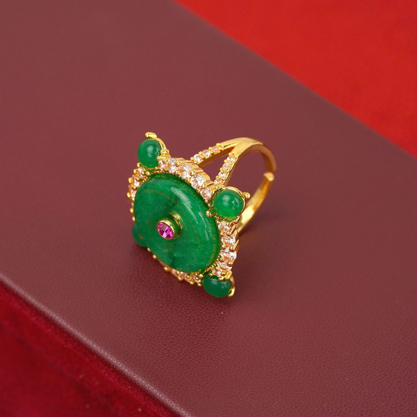 Fashion Temperament Ear Light Luxury Exquisite High Sense Necklaces