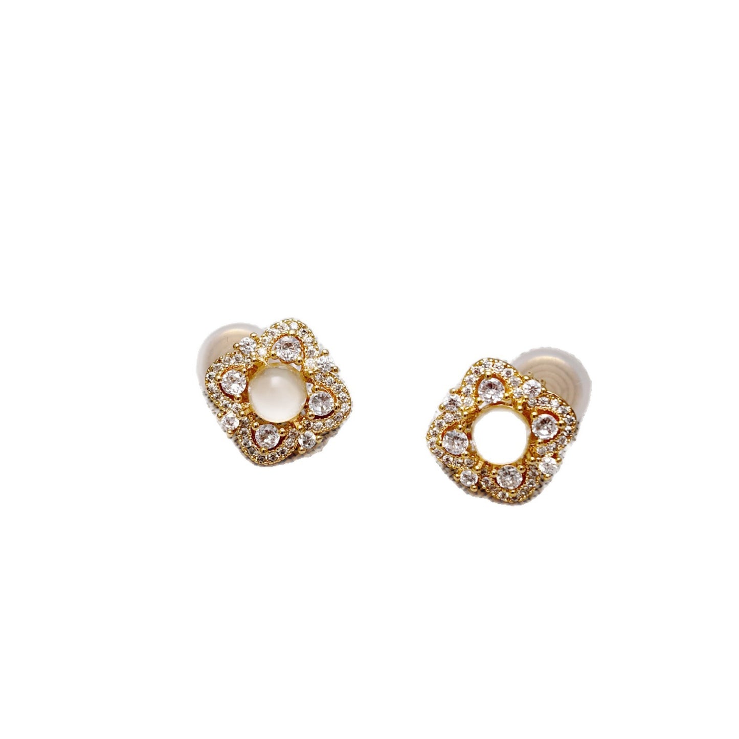 Chalcedony Four-leaf Flower Female Niche Design Fashion Refined Earrings