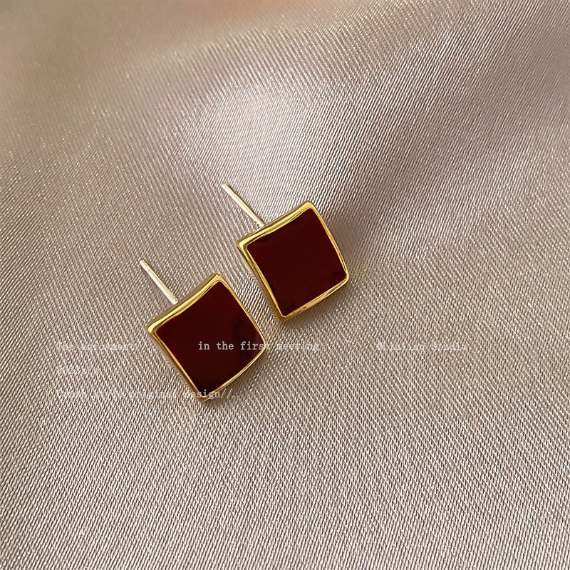 Women's Retro Wine Red For Design Simple Earrings