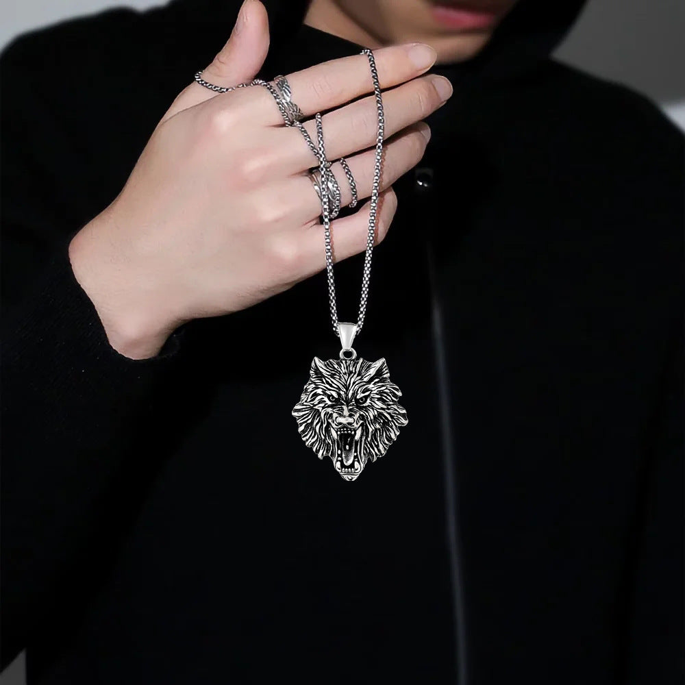 Promotion Wolf Head Skull Pearl Chain Titanium Steel Necklace