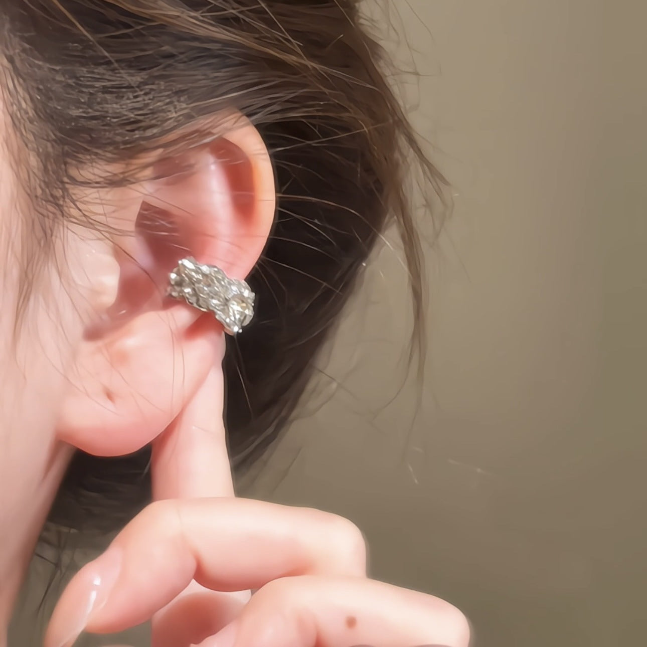 Delicate Super Shining Female Niche Design Ear Clip