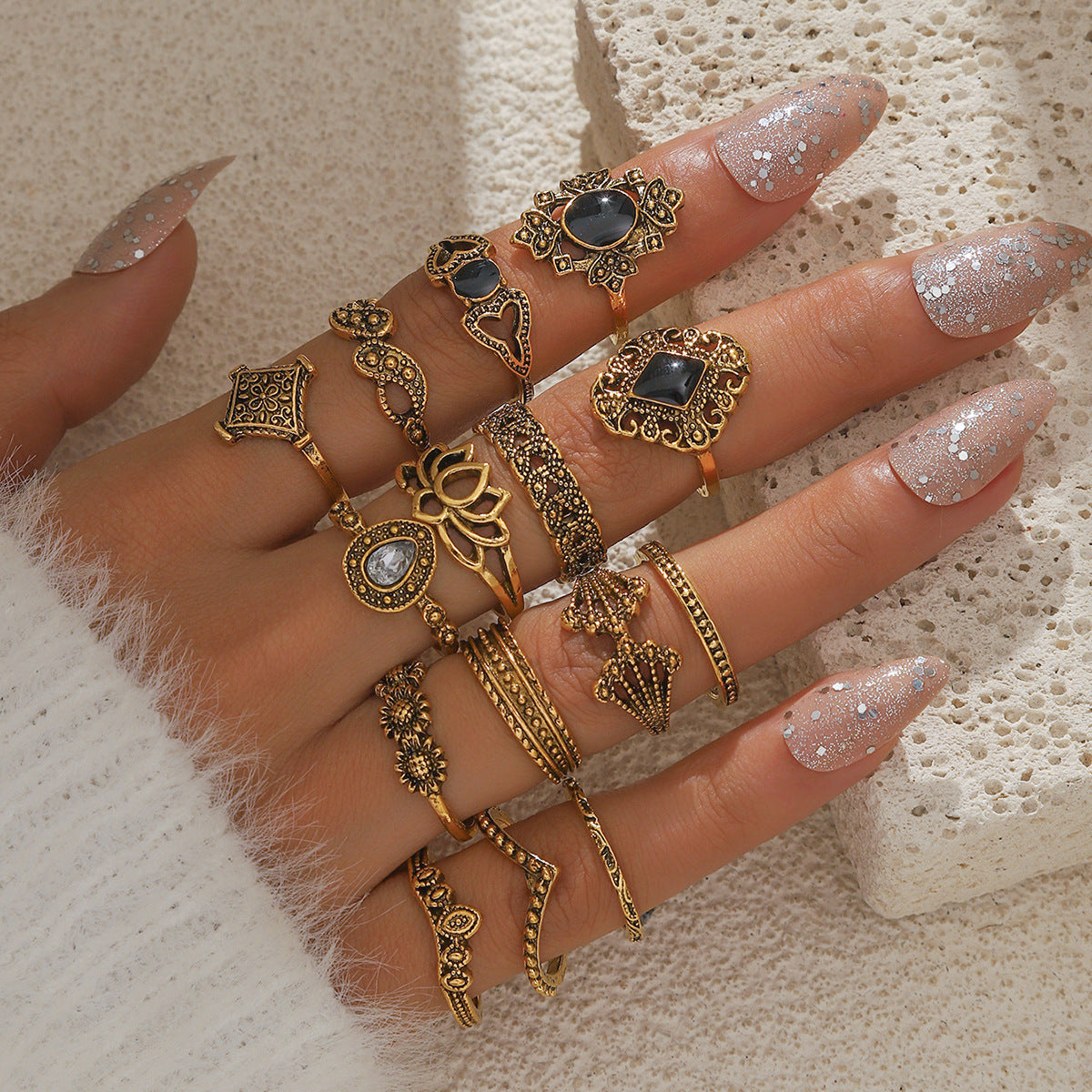 Women's Fashion Vintage Punk Style Geometric Hollow Rings