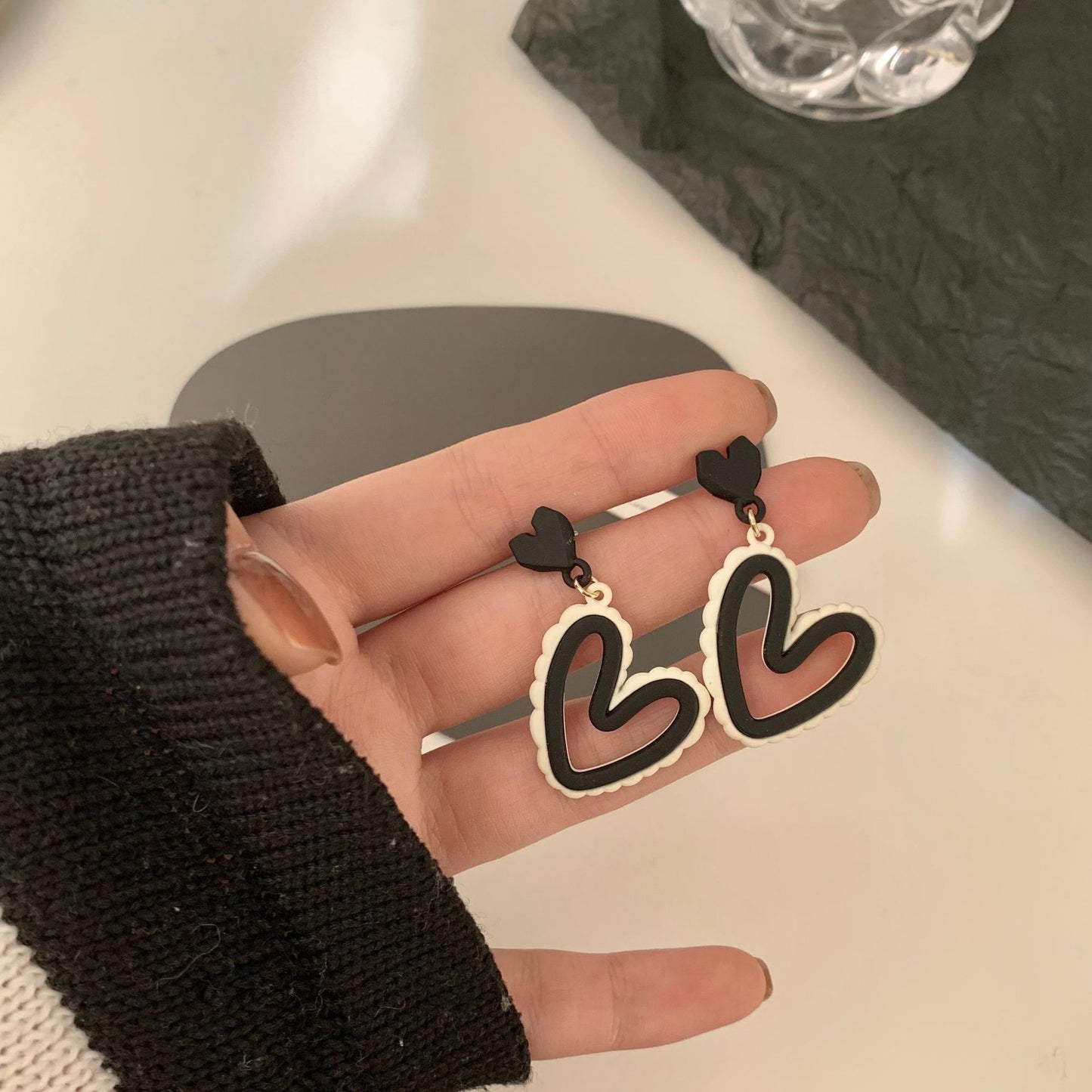 Autumn Love Black And White Color Earrings