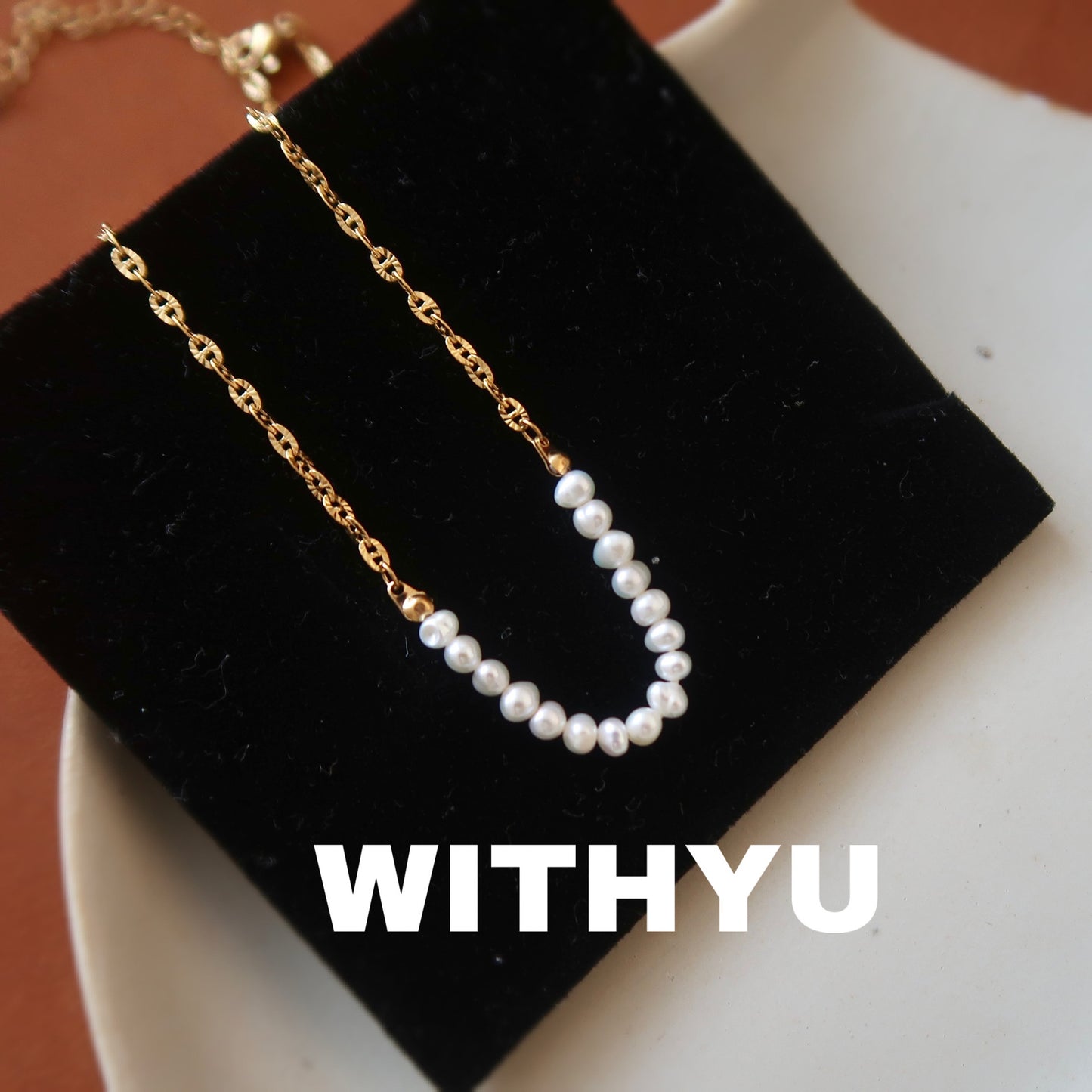 Freshwater Pearl Smiling Face Clavicle Chain Shiny Pig Nose Simple Necklaces