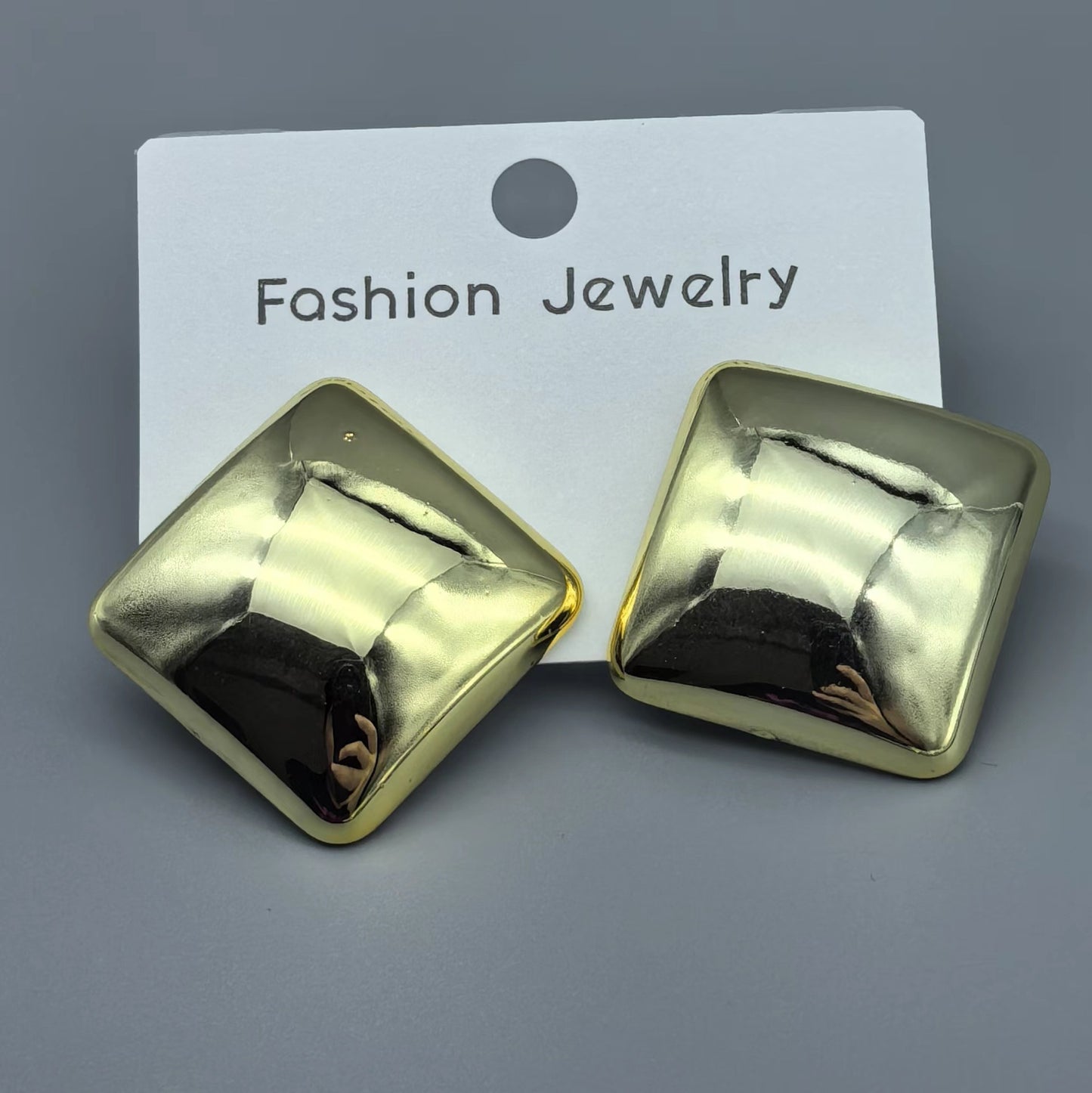 Women's Fashion Personalized High-grade Design Simple Stud Earrings