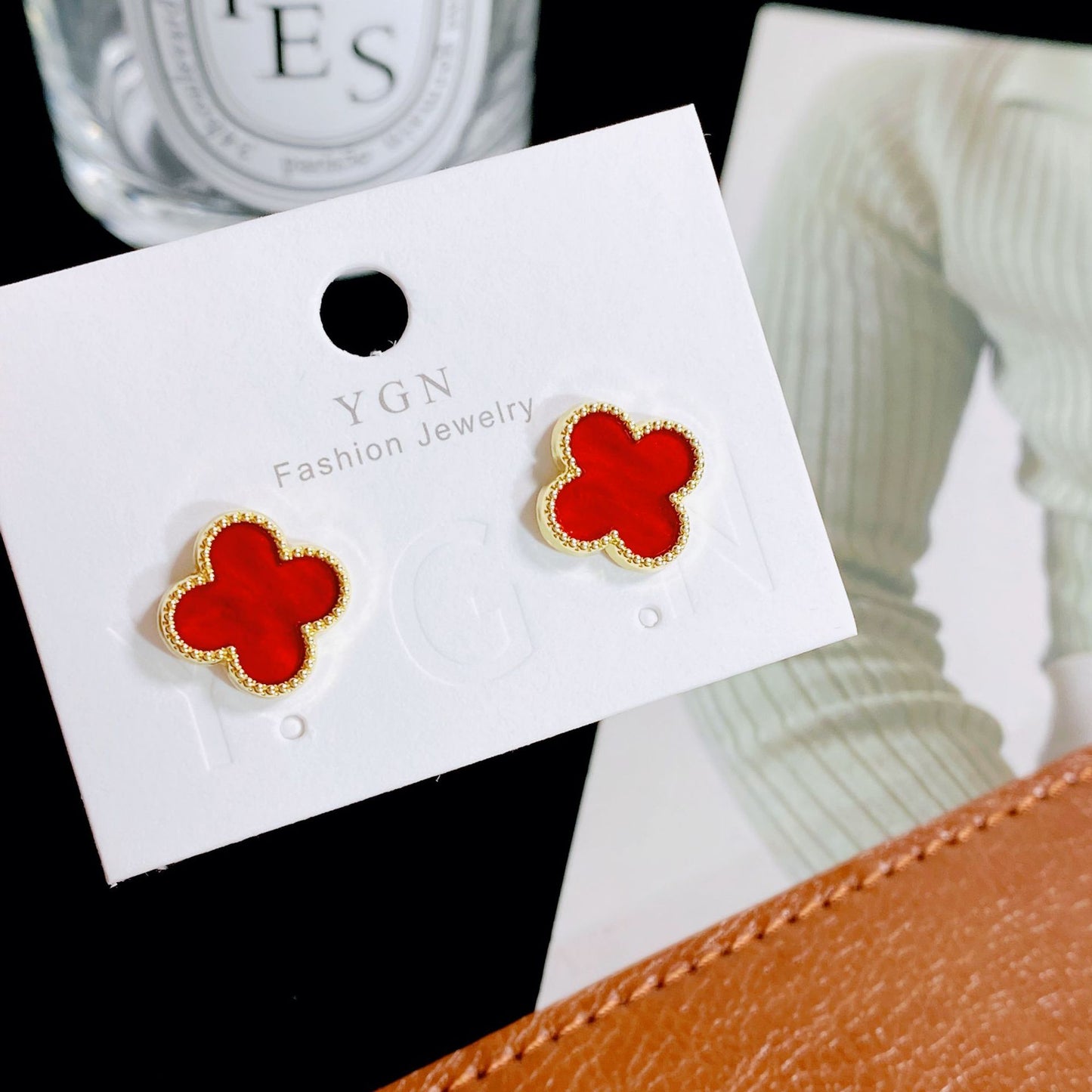 Sier Needle Four Leaf Clover Ear Earrings