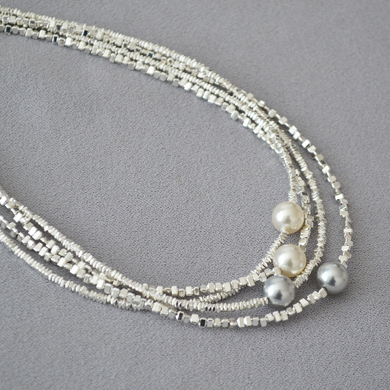 Einfache, kurze, temperamentvolle Schlüsselbein-Halsketten mit Perlen
