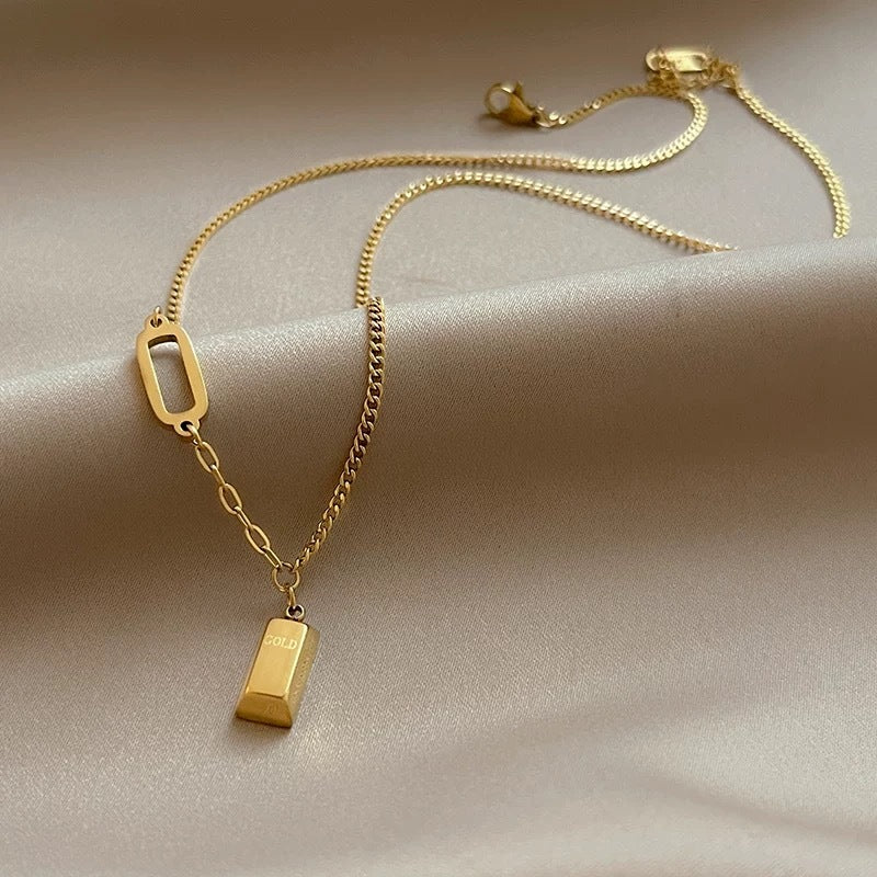 Women's Luxury Minority Titanium Steel No Fading Necklace