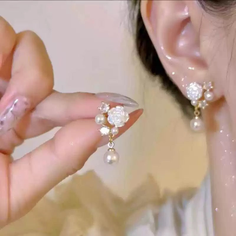 Women's Flower Zircon For Design Fashionable Temperamental Without Rings