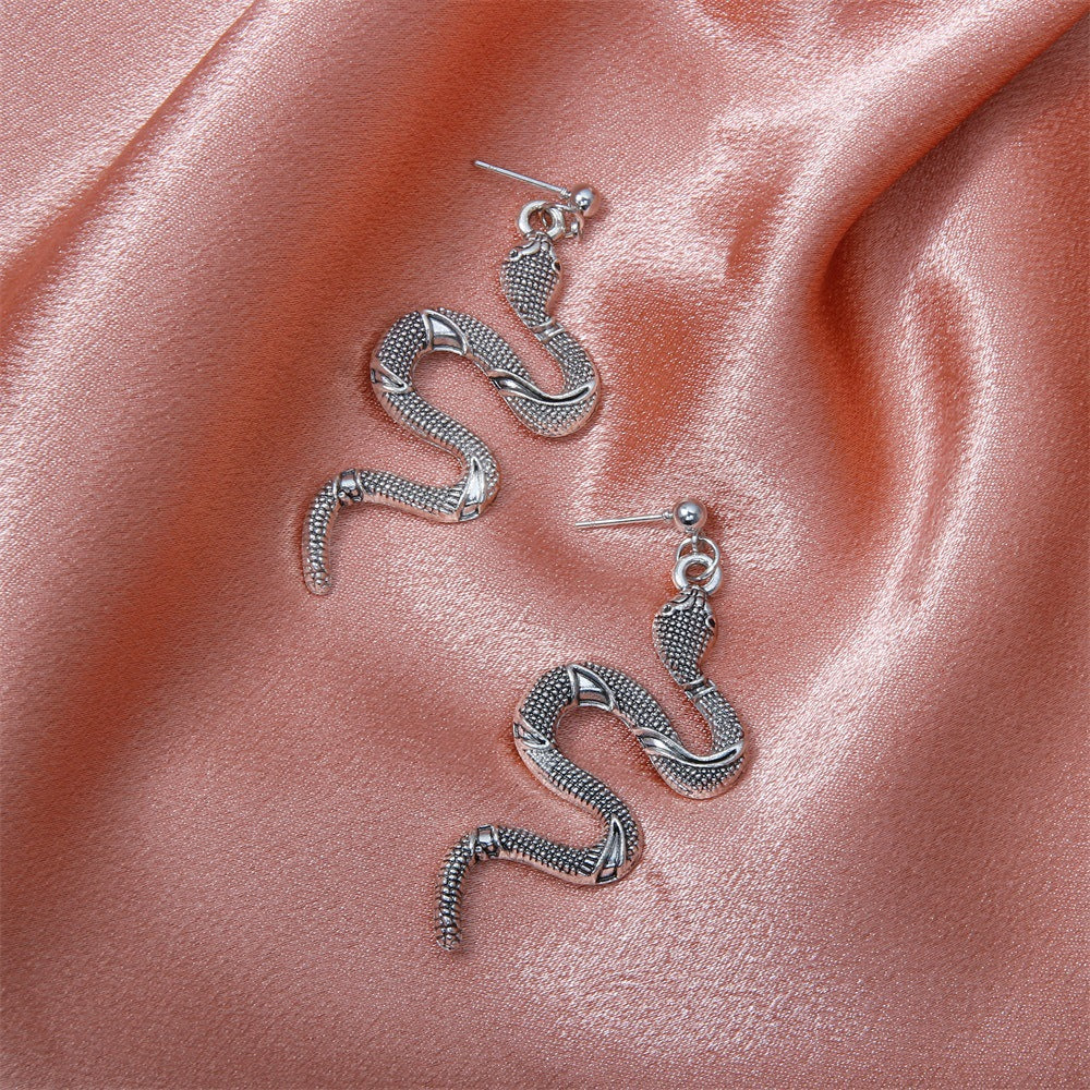 Creative Exaggerating Snake Personality Retro Alloy Earrings