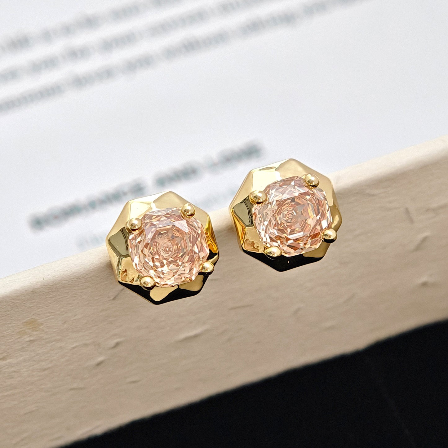 Women's Versatile Zircon Light Luxury Simple Casual Earrings