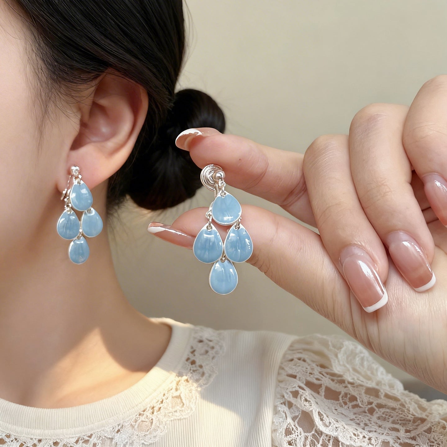 Drop-shaped Mosquito Coil Cool Wind Commuter Party Tassel Ear Clip