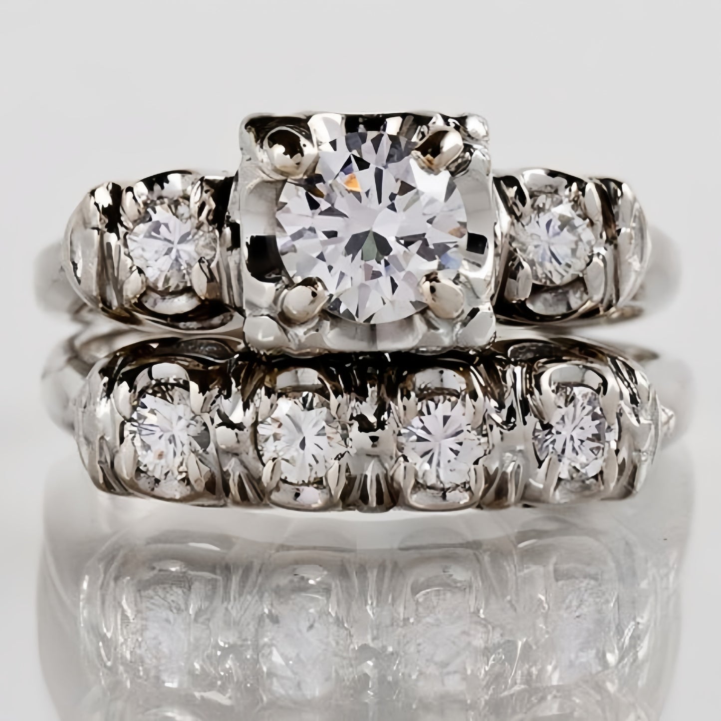 Women's Luxury Zircon Inlaid Elegant Fashion High Rings