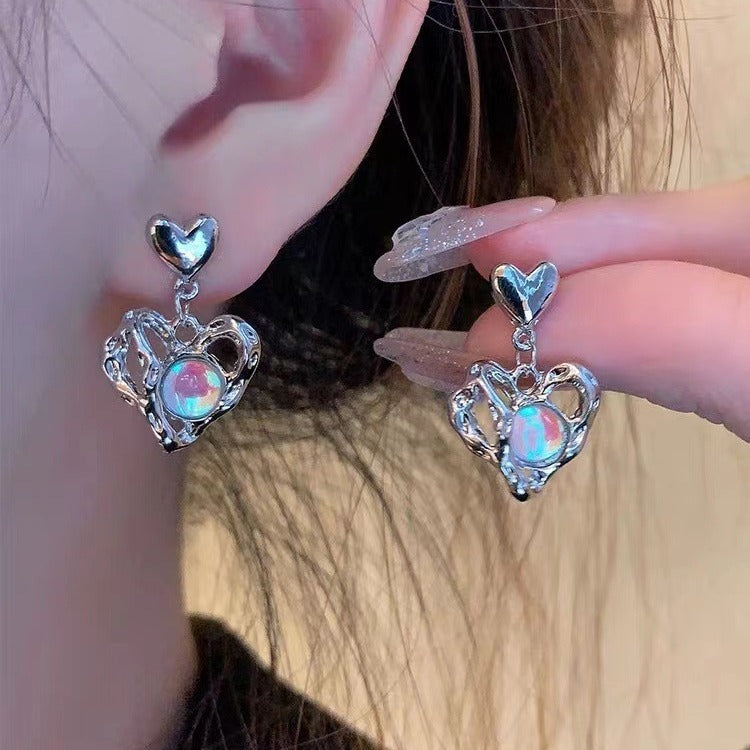 Boucles d'oreilles en forme de cœur d'amour pour femmes, personnalité de luxe légère, Style doux et Cool