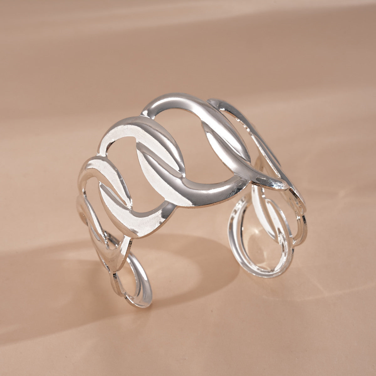 Women's Metal Pleated Flowers Openings Suit Niche Exaggerated Light Luxury Bracelet