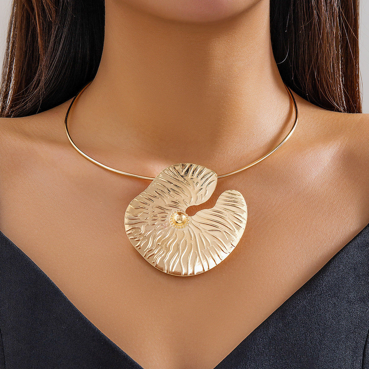 Women's Style Metal Ornament Vintage Lotus Leaf Necklaces