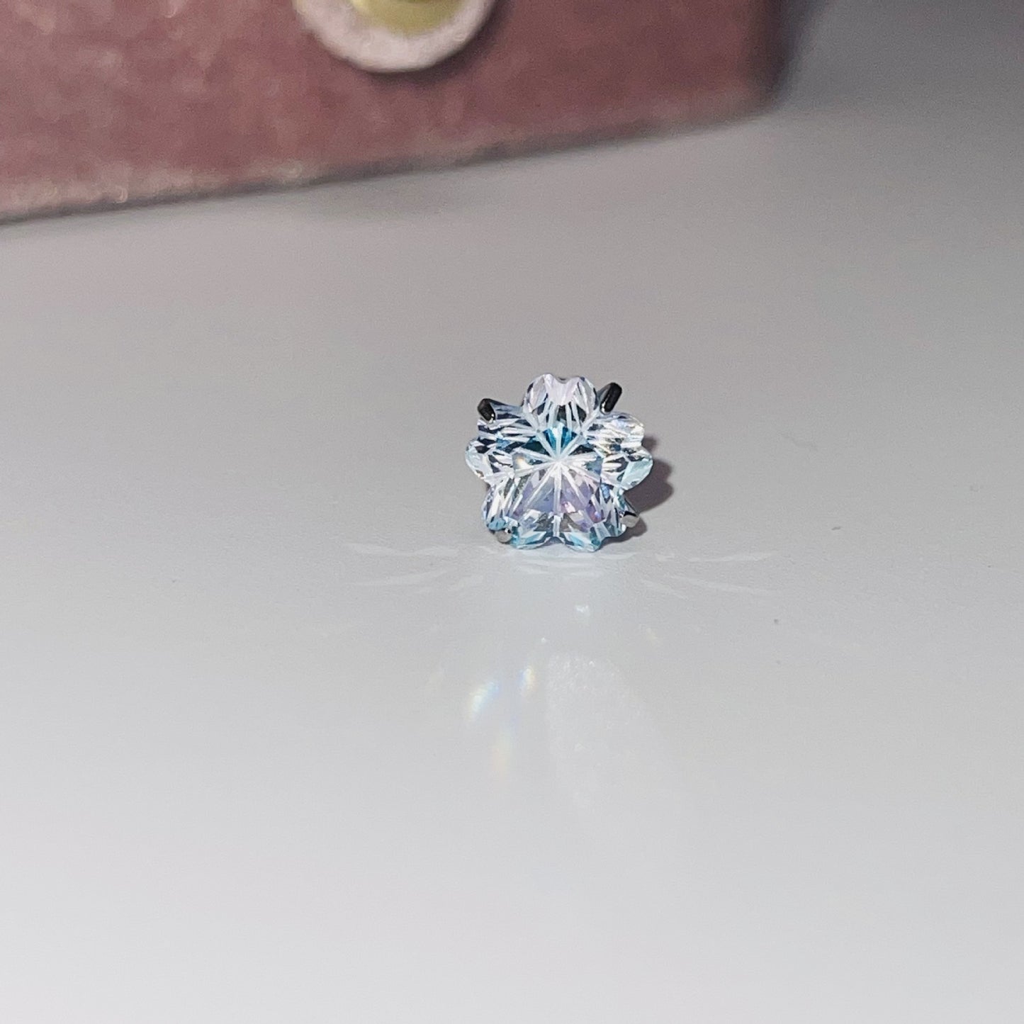 Cutting Flash Zircon Ear Bone Outer Spiral Titanium Steel Diamond Rings