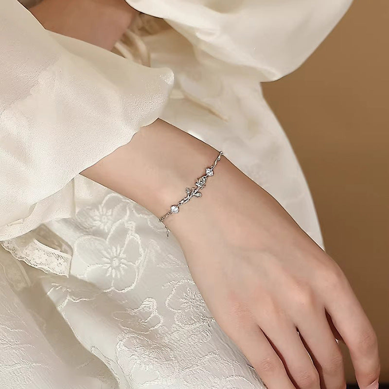 Women's Luxury High-grade Simple Versatile Mori Valentine's Bracelet