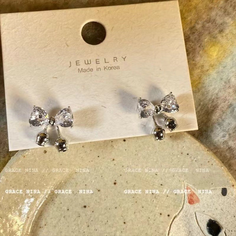 Women's Exciting Choice Gentle Rhinestone Bow Light Stud Earrings