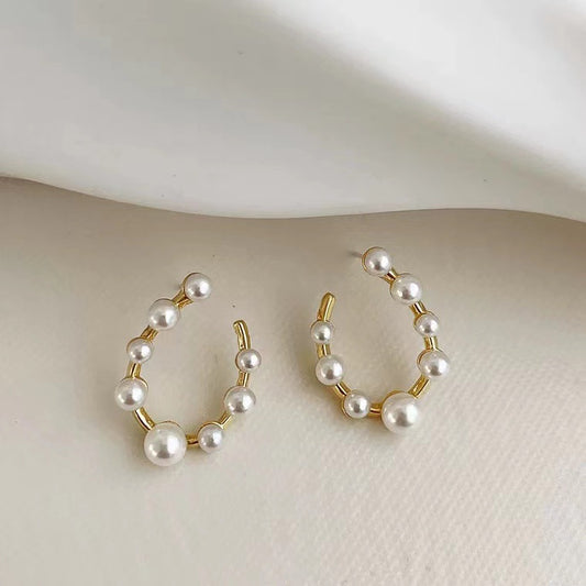 Women's Sier Needle French Retro U-shaped Pearl Simple Niche Temperamental Cold Earrings