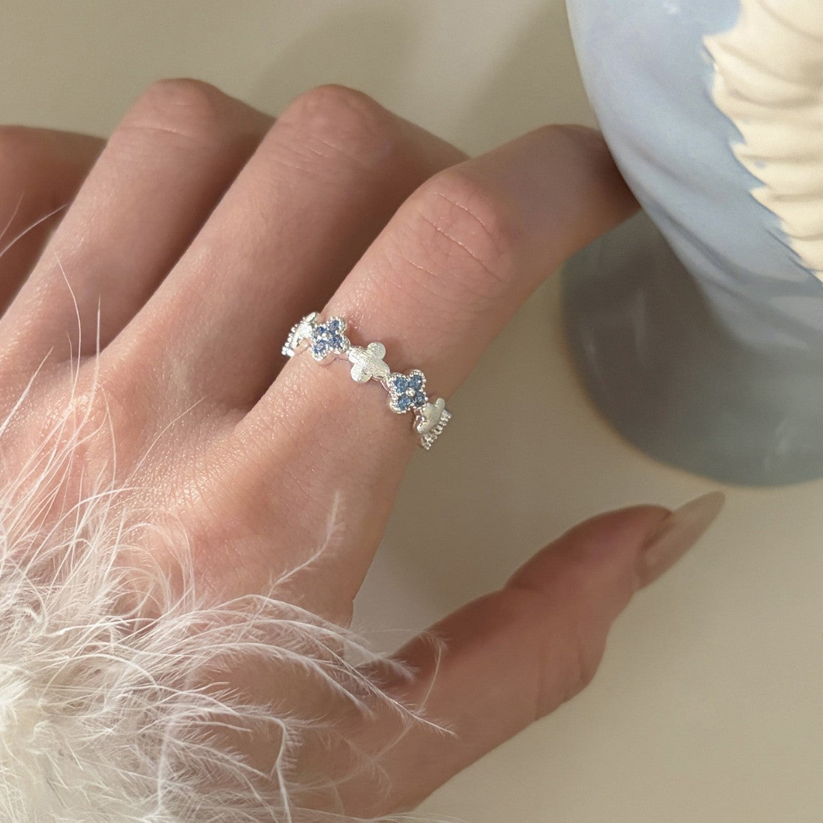 Simple Brushed Good Luck Clover Rhinestone Female Design Personality Ring