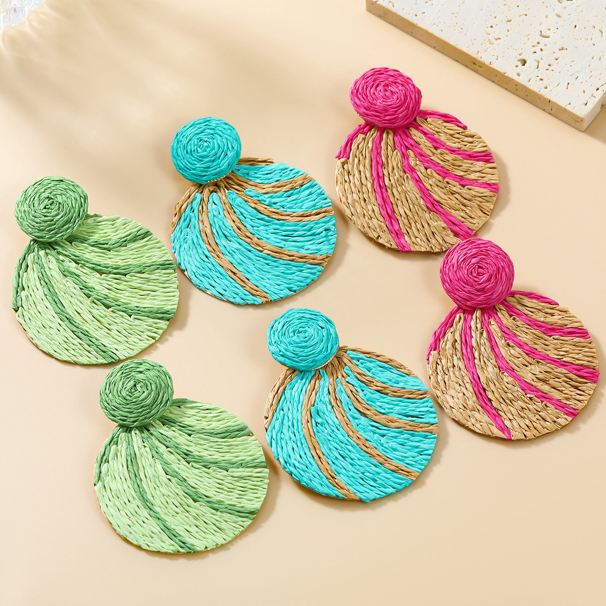 Women's Autumn Raffia Round Leaves Bohemian Ornament Earrings