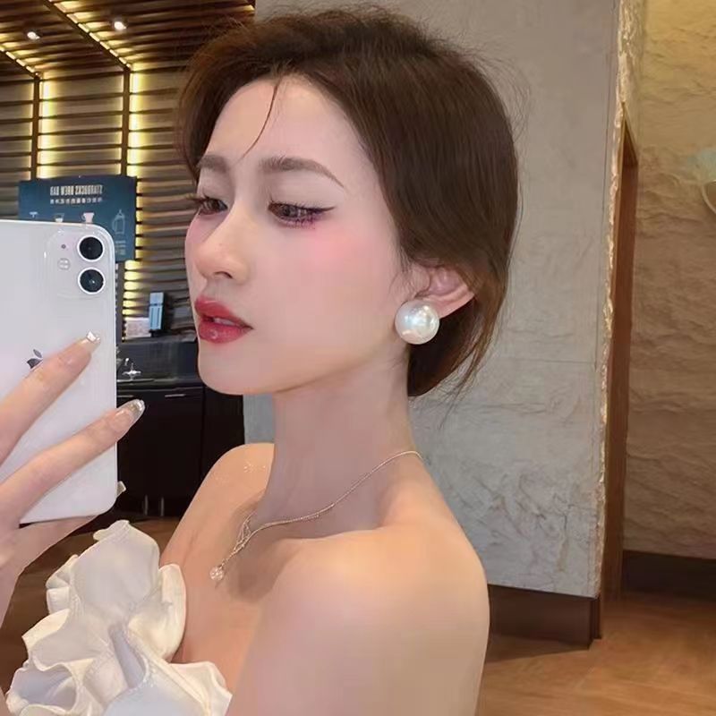 Women's Needle Bright Big Pearl Geometric Ear Stud Earrings