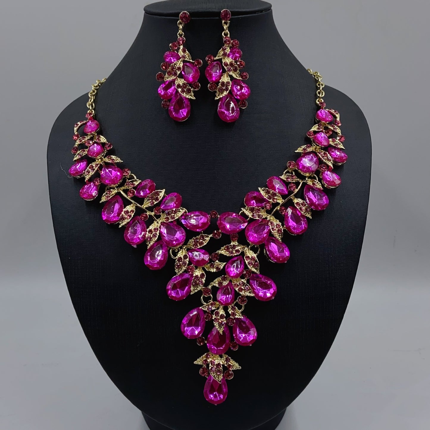 Women's Retro Luxury Crystal Banquet Formal Dress Jewelry Set