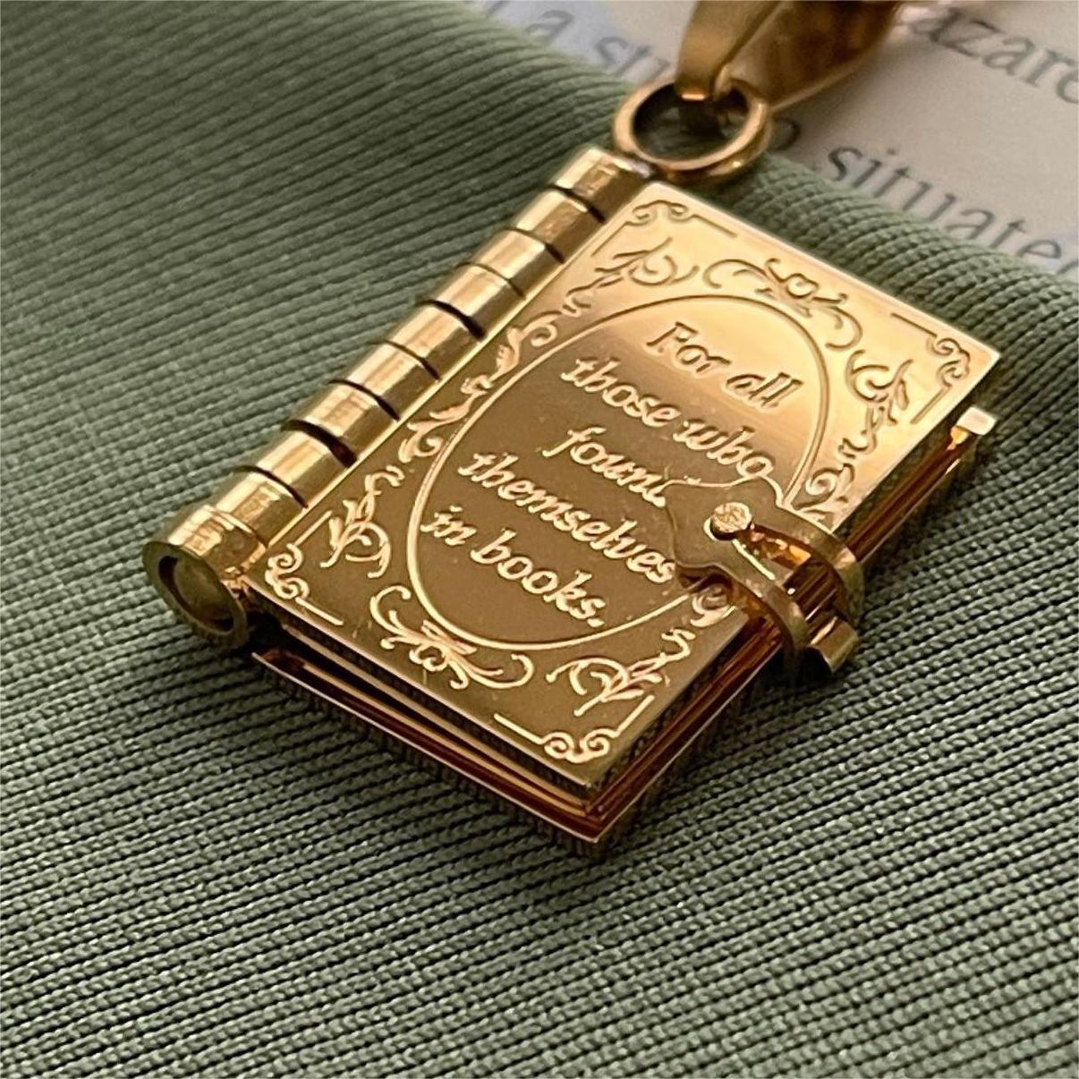 Retro Artistic Book English Letter Opening Necklaces